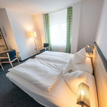 Hotel 7 Saeulen Gmbh Dessau-Rosslau Екстериор снимка