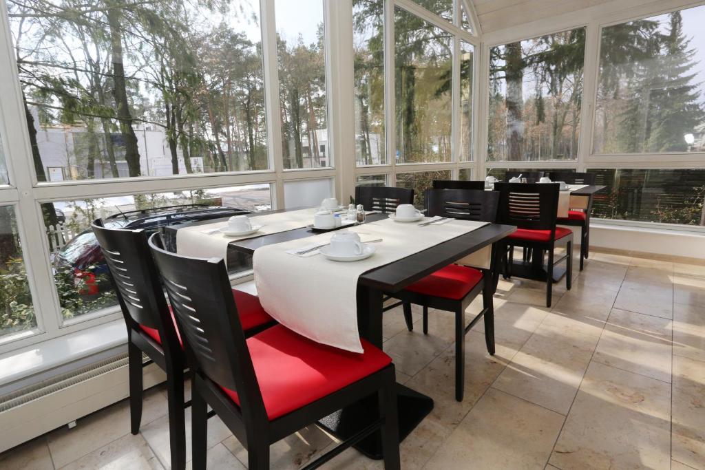 Hotel 7 Saeulen Gmbh Dessau-Rosslau Екстериор снимка