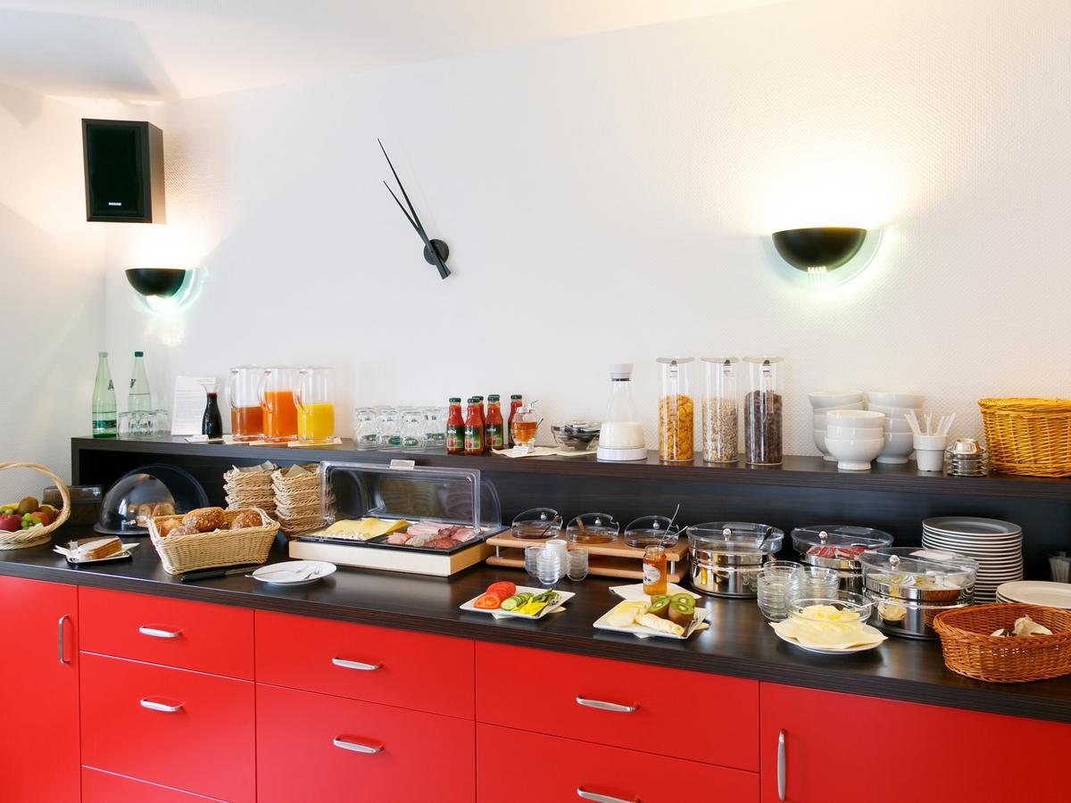 Hotel 7 Saeulen Gmbh Dessau-Rosslau Екстериор снимка